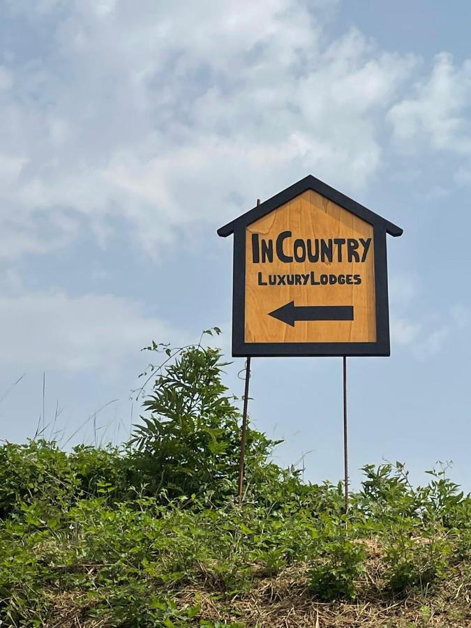 In Country Luxury Lodges Camerino Exterior foto